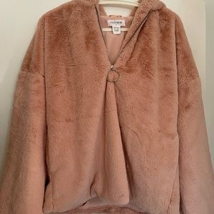 NWOT! NOIZE size SMALL half zip fuzzy fake fur hoodie. Lined. Pink.